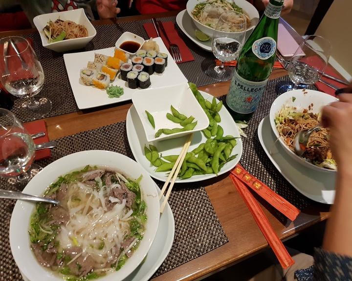 Ho Vietnamesische Küche & Sushi Bar